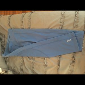 Brand new Lorna Jane periwinkle 7/8 tight